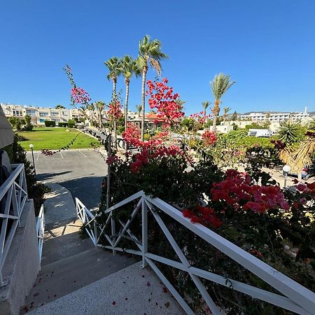 Horizon Bliss At Coral Bay Apartment Peyia Exterior photo